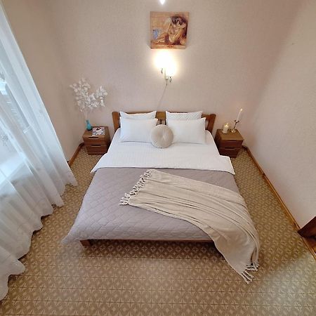 4 Ліжка З Балконом Документи Для Відряджень Мережа Alex Apartments Безконтатне Заселення 24-7 Poltava Luaran gambar
