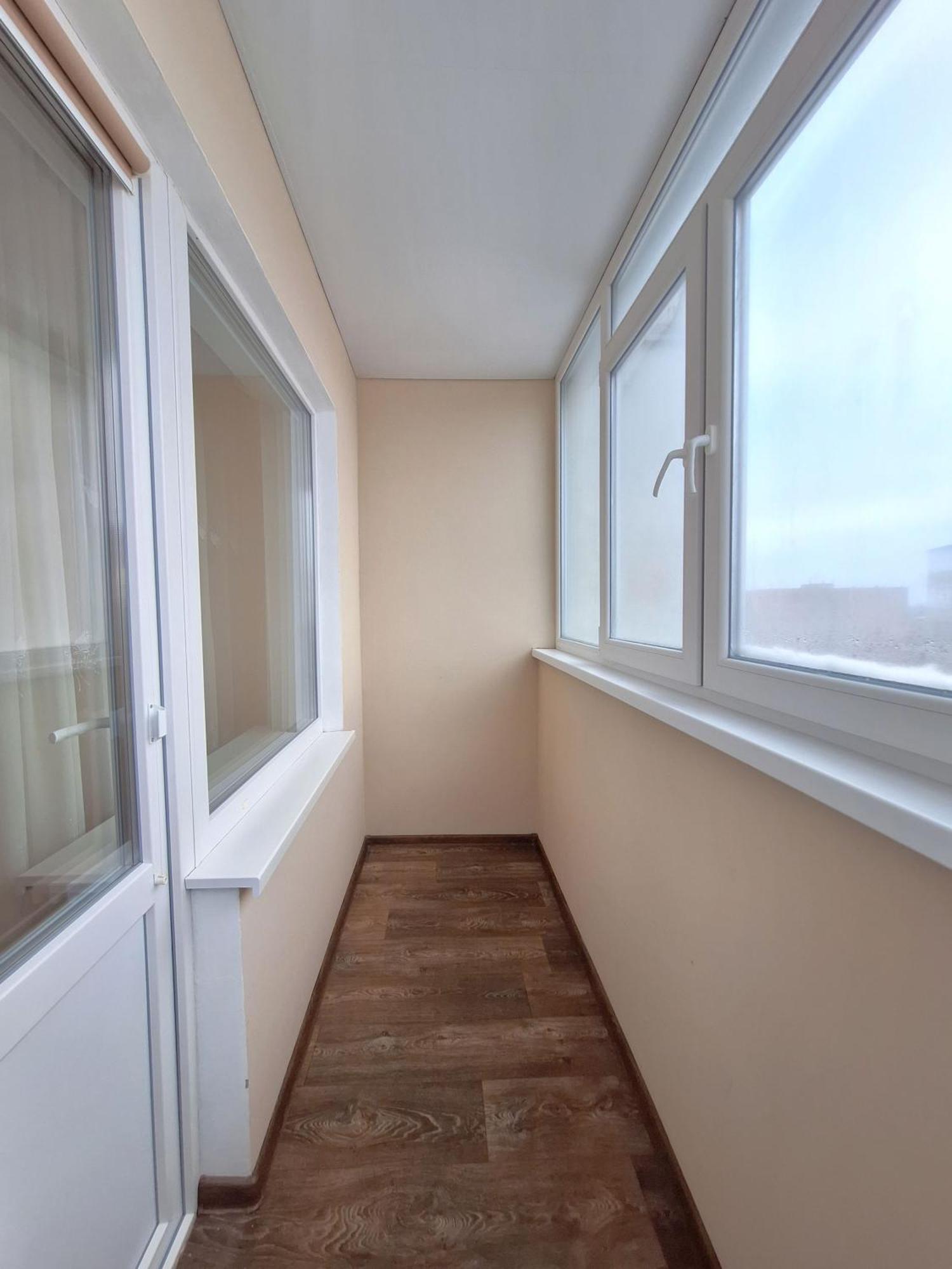 4 Ліжка З Балконом Документи Для Відряджень Мережа Alex Apartments Безконтатне Заселення 24-7 Poltava Luaran gambar