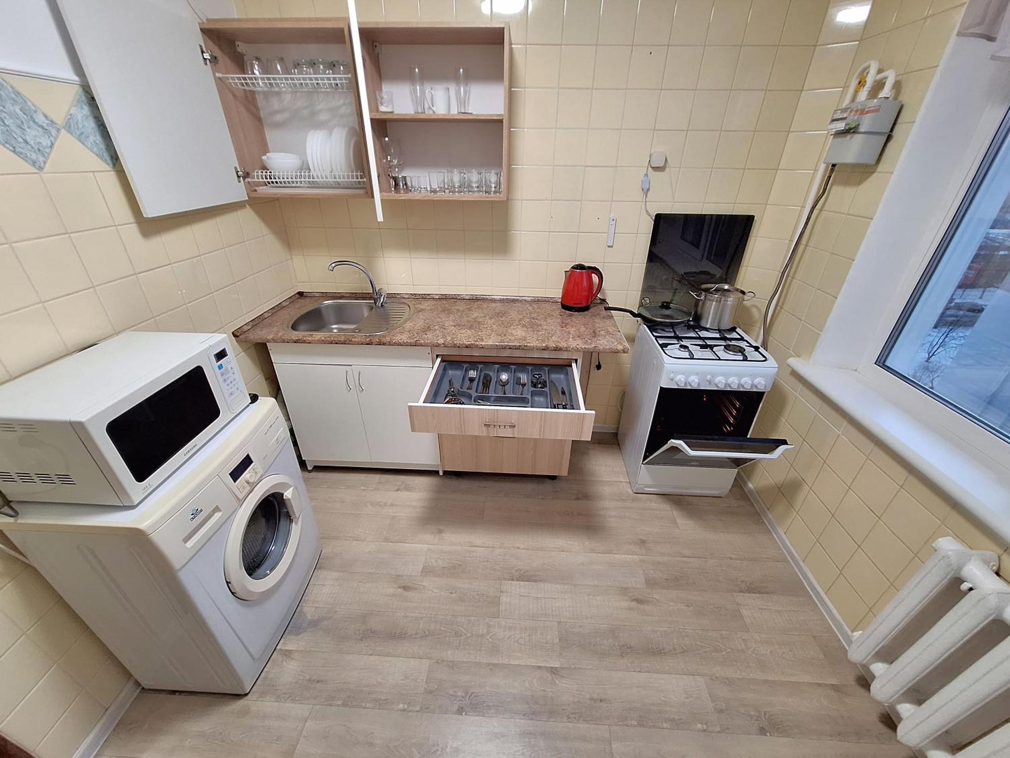 4 Ліжка З Балконом Документи Для Відряджень Мережа Alex Apartments Безконтатне Заселення 24-7 Poltava Luaran gambar
