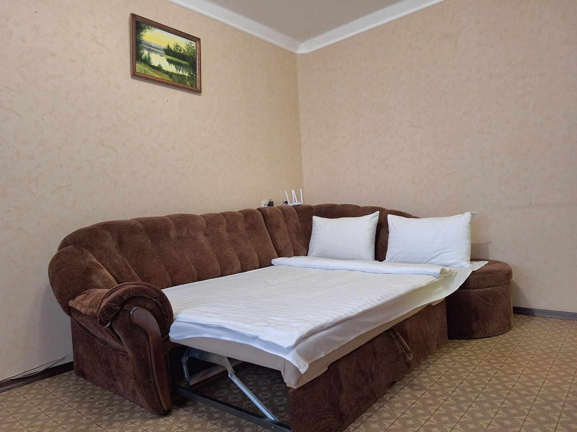 4 Ліжка З Балконом Документи Для Відряджень Мережа Alex Apartments Безконтатне Заселення 24-7 Poltava Luaran gambar